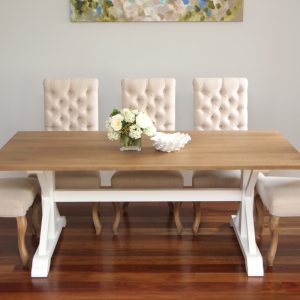 "East Hampton" solid oak dining table
