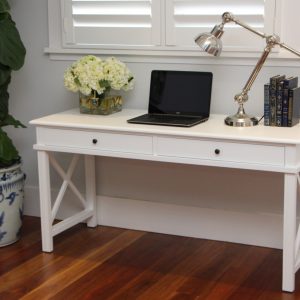 "Manto" Hamptons Style Desk